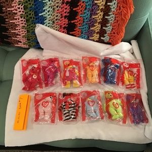 11 McDonald’s TY Bears unopened